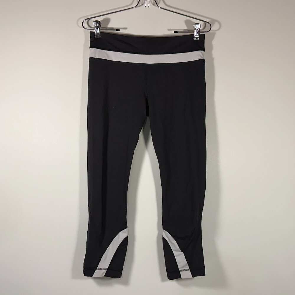 Lululemon Black Cropped Athletic Leggings Women Size 6
